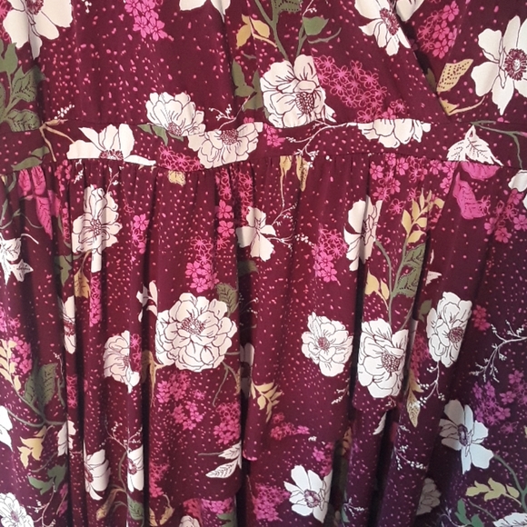 Torrid Burgundy Floral Print Woven Faux Wrap Dress - Picture 7 of 8